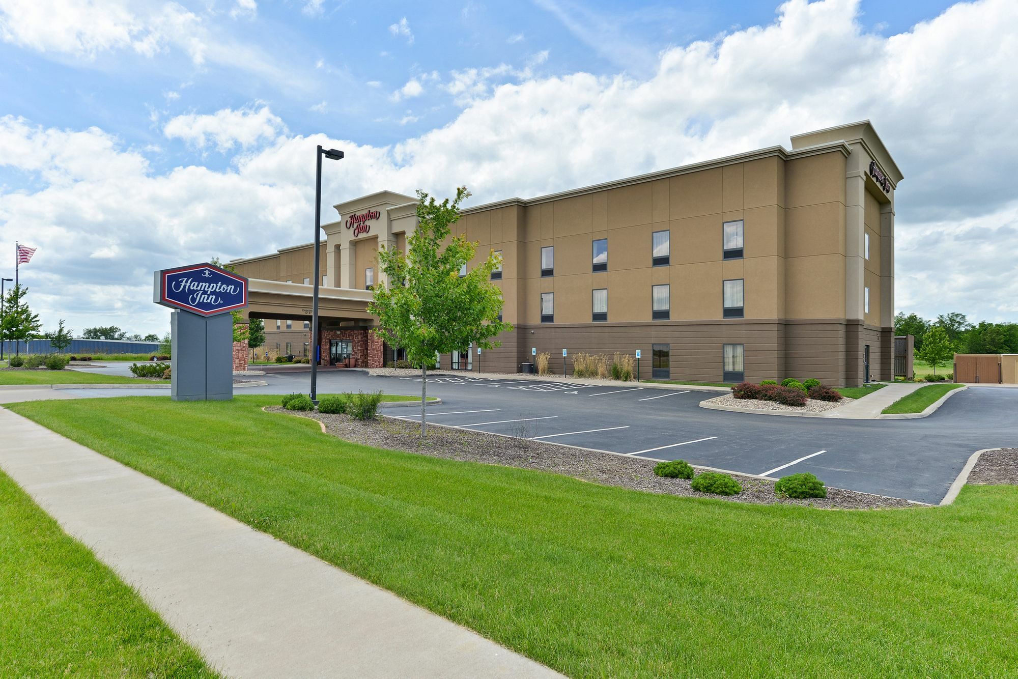Hampton Inn Muscatine מראה חיצוני תמונה